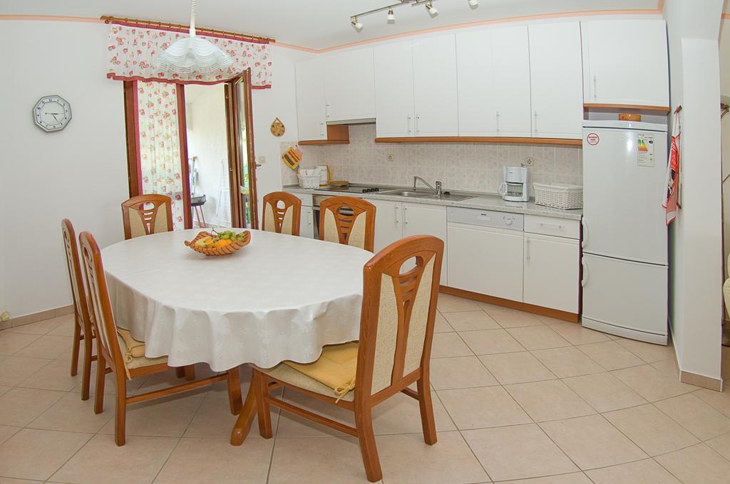 Holiday Home Magnolia Tar-Vabriga ห้อง รูปภาพ