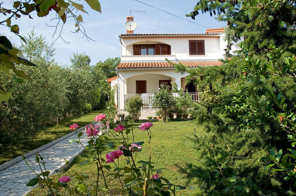 Holiday Home Magnolia Tar-Vabriga ห้อง รูปภาพ